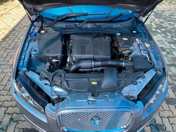 2013 JAGUAR XF 2013 2.2 L TURBO-DIESEL