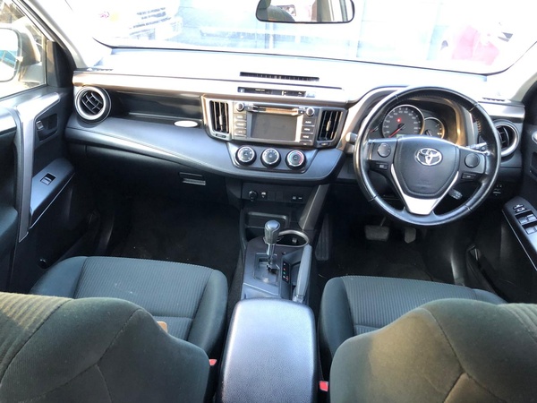 2018 TOYOTA RAV 4 2018