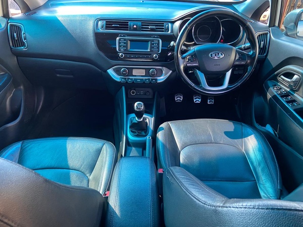2015 KIA RIO 2015