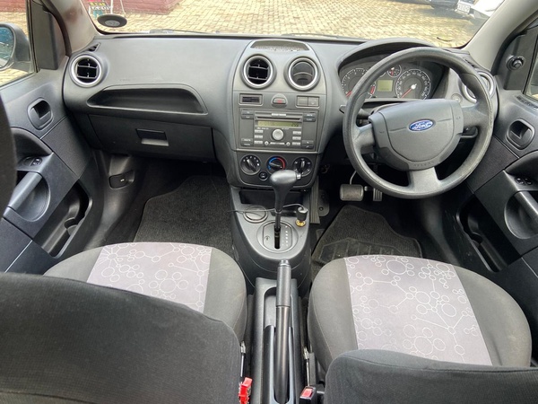 2006 FORD FIESTA 2006