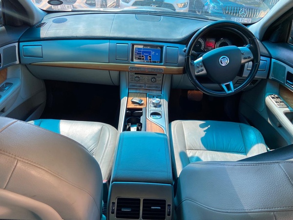 2009 JAGUAR XF 2009
