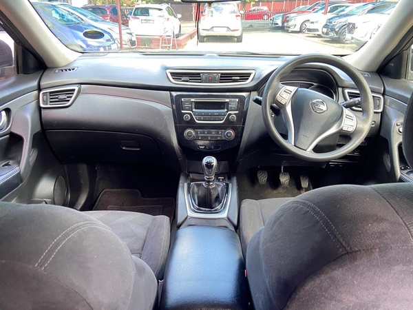 2015 NISSAN X-TRAIL 2015