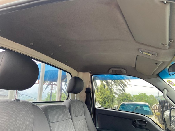 2013 KIA 2700 2013
