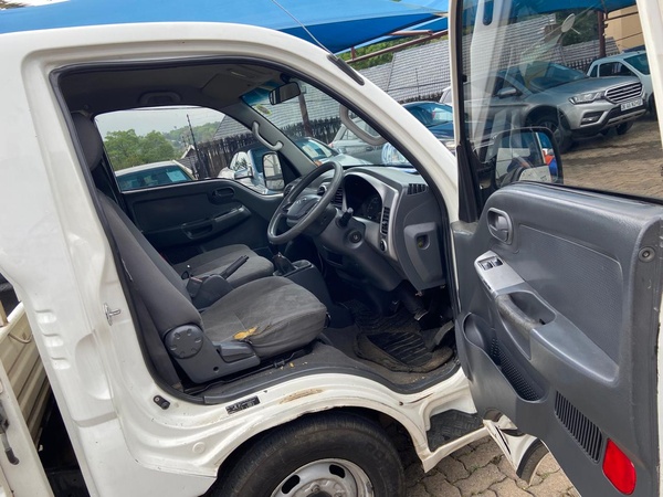 2013 KIA 2700 2013